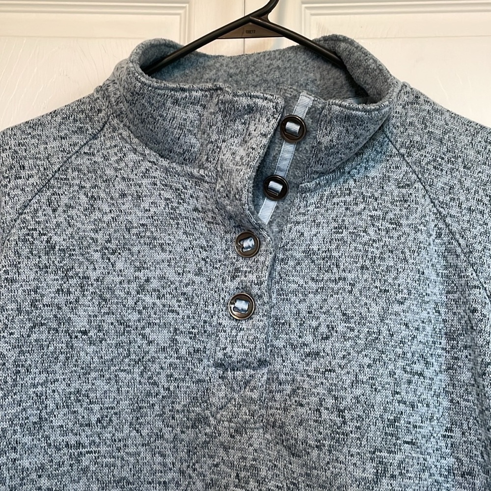 Women’s Natural Reflections XL quarter “zip” pullover. (no zip has buttons)